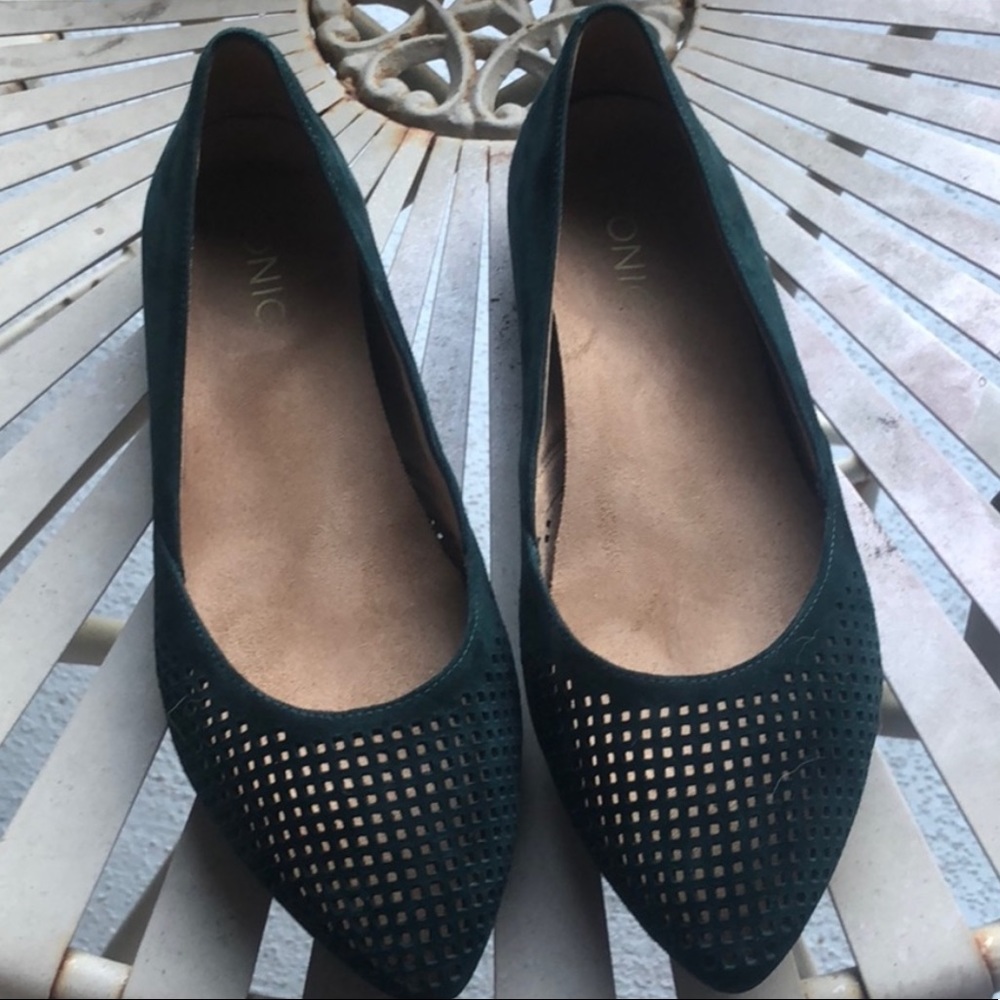 Vionic posey forest green gem flats